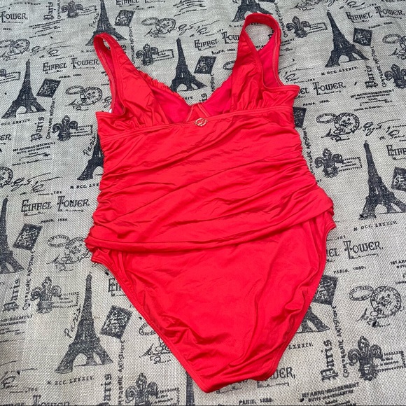 Jantzen Red Ruffle V Neck Swimsuit Size 14 Excellent Condition - Picture 10 of 14